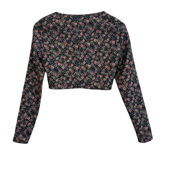 Women's Small Black Cropped Floral Whimsigoth Casual Trendy Weekend Festival Top - Picture 5 of 6